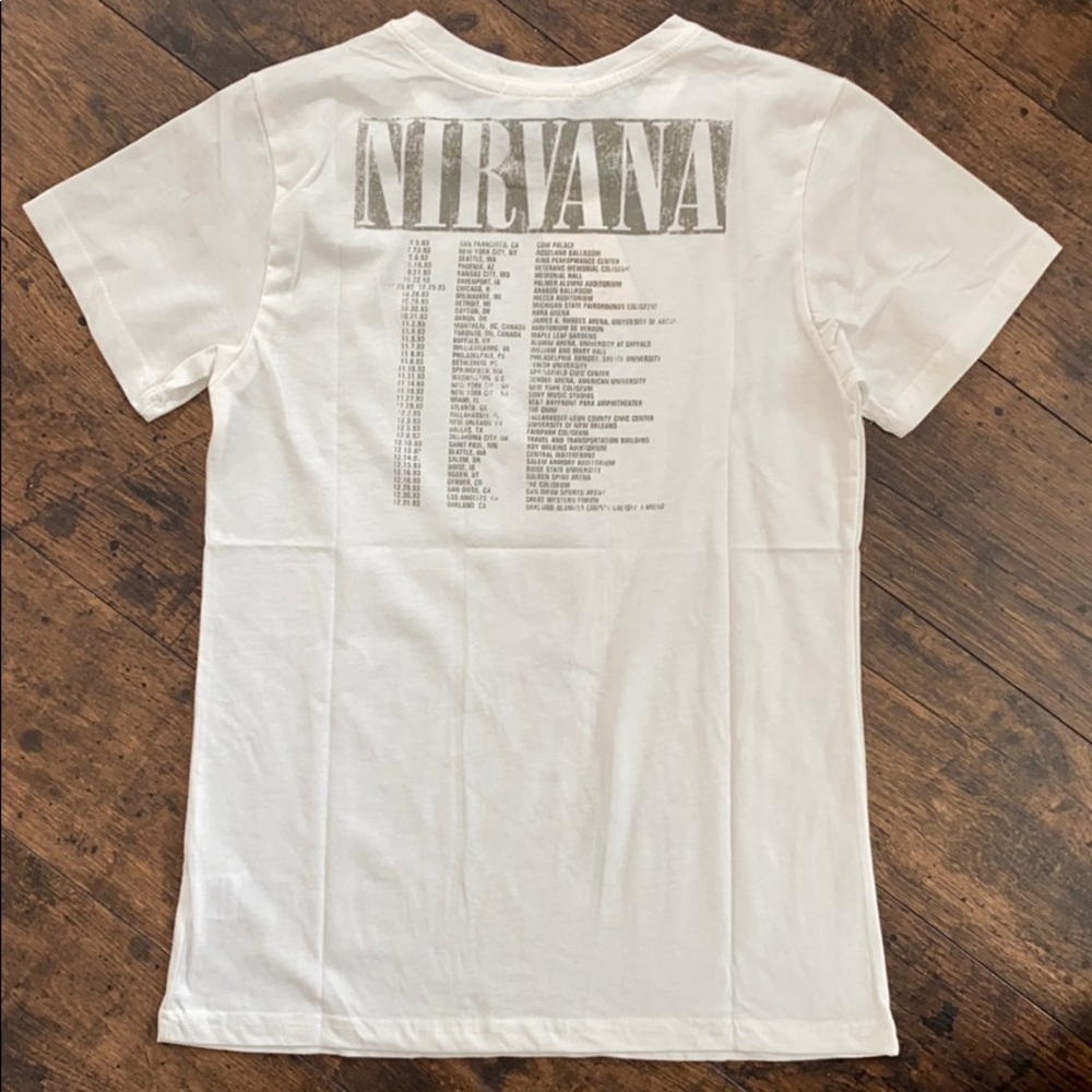 SOLD OUT White Nirvana Vintage Concert Band Graphic T-Shirt - Picture 7 of 7